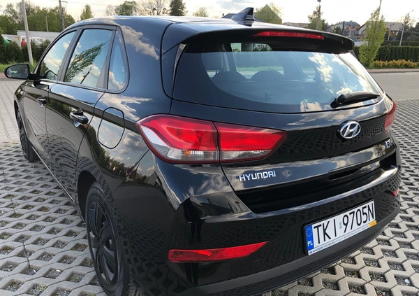 Hyundai I30 cena 45900 przebieg: 220000, rok produkcji 2020 z Daleszyce małe 596